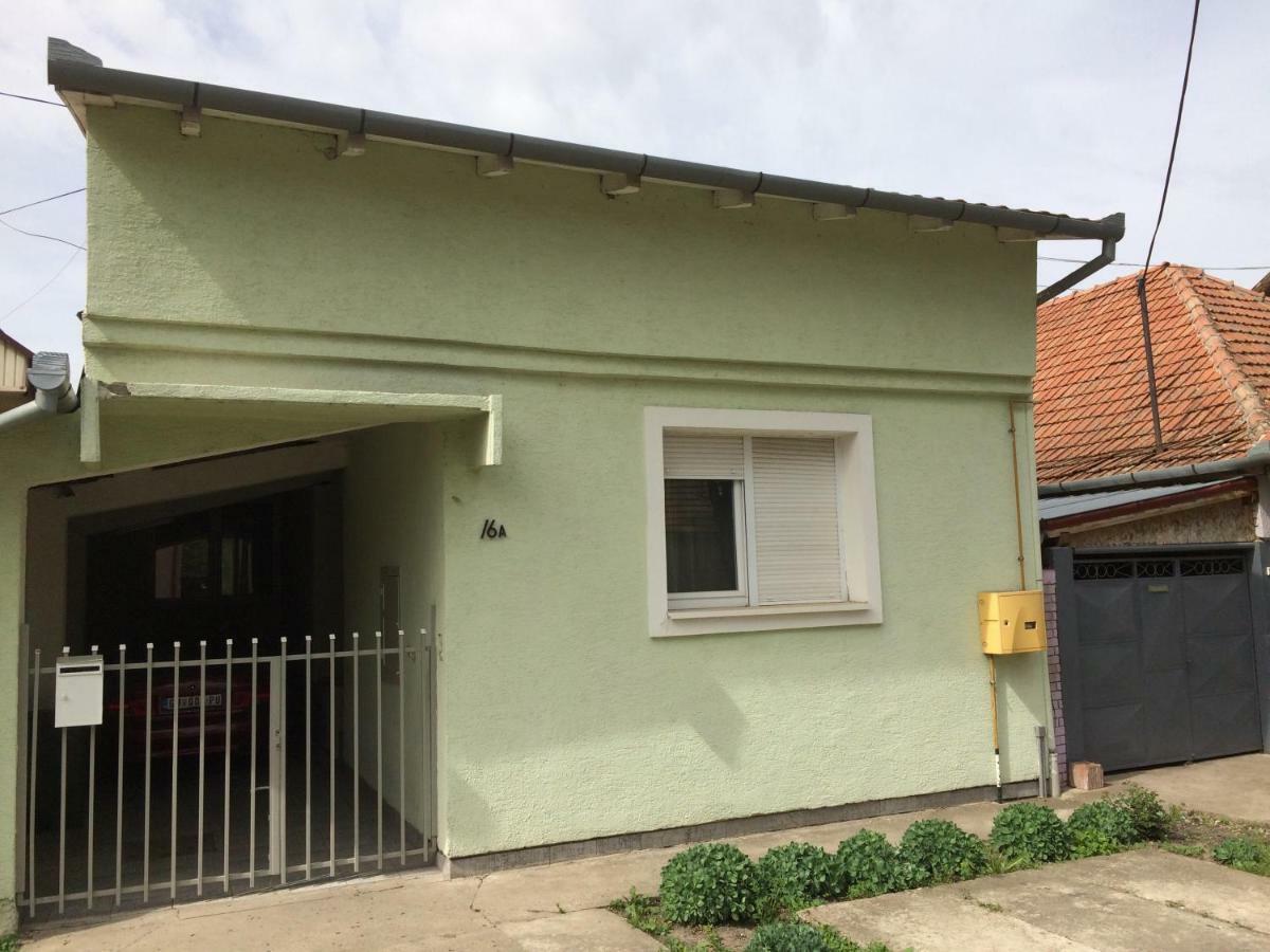 Apartman Melody Сомбор Экстерьер фото